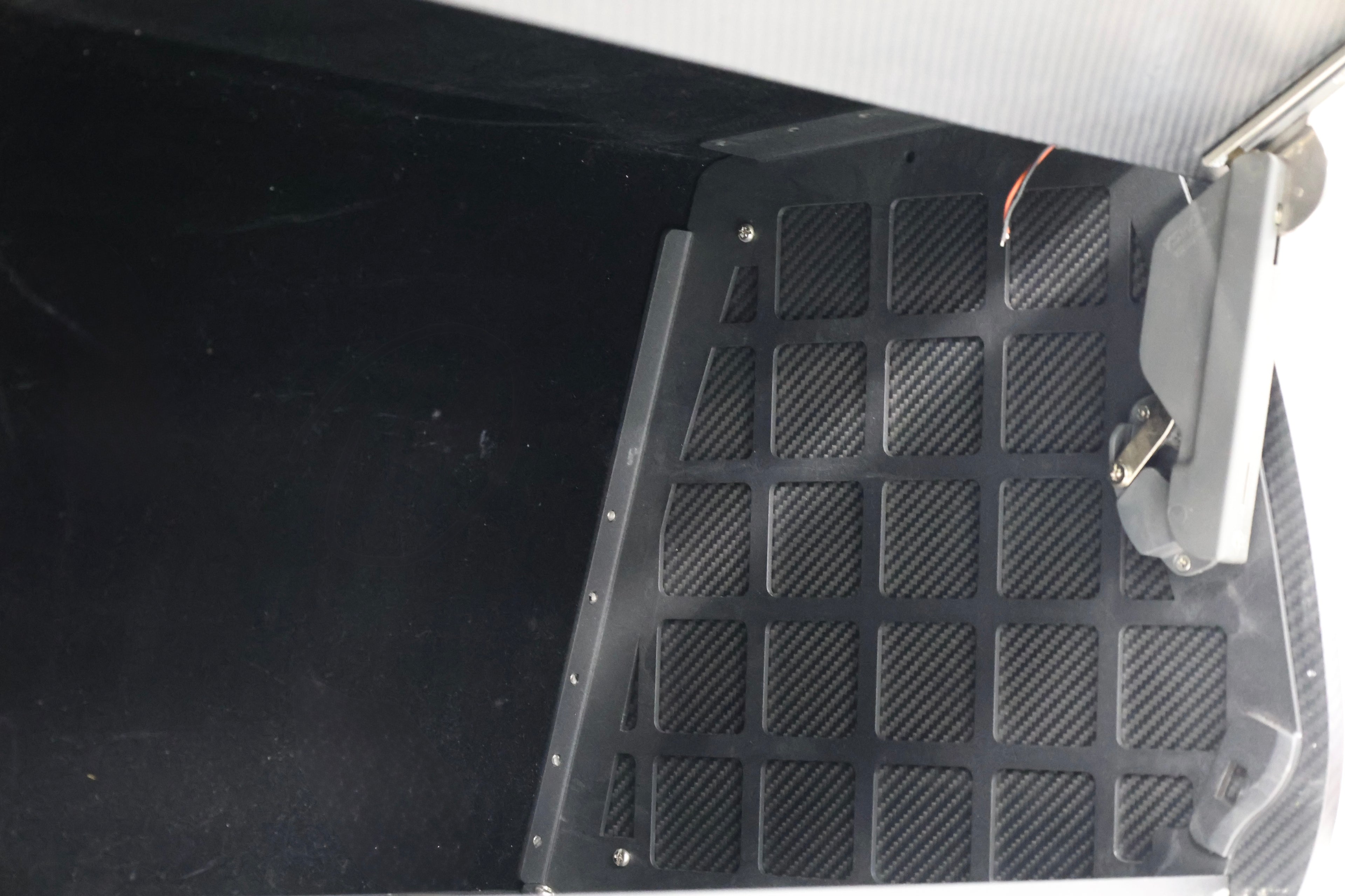 Carbon Fiber Interior Overhead Cabinet – Van Private Jet Series