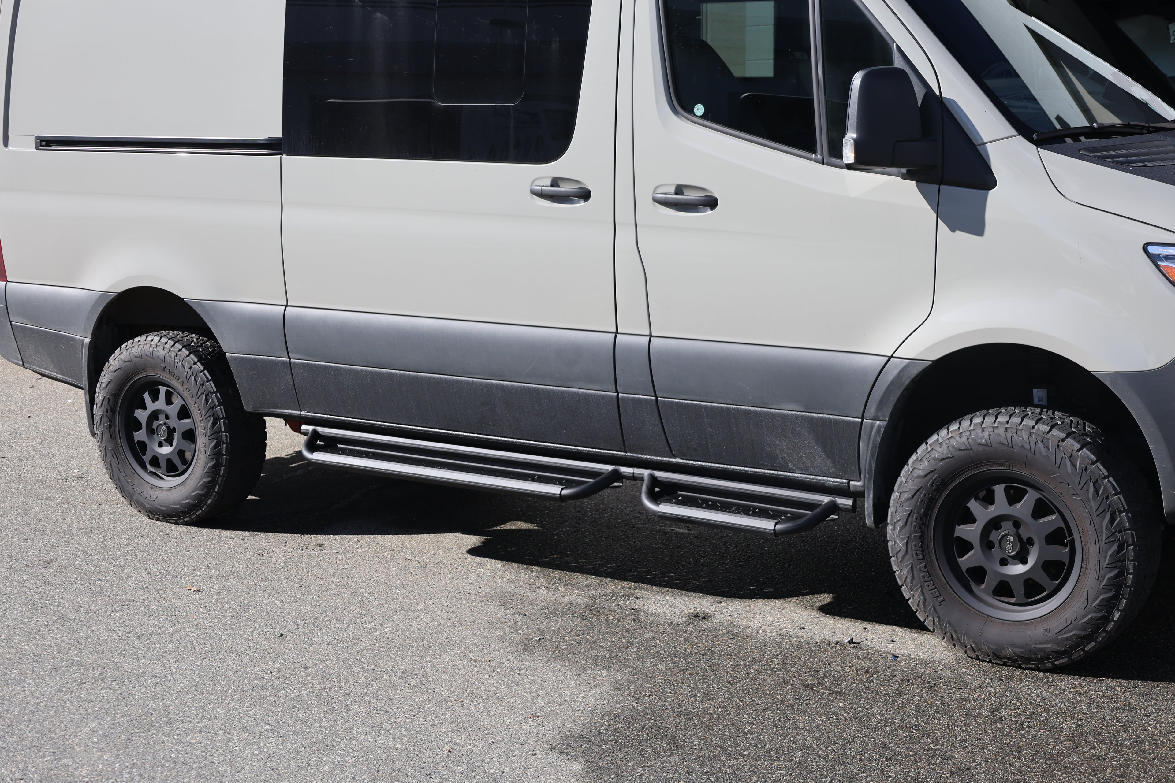 Sprinter Trittbretter – Hexagon-Serie 