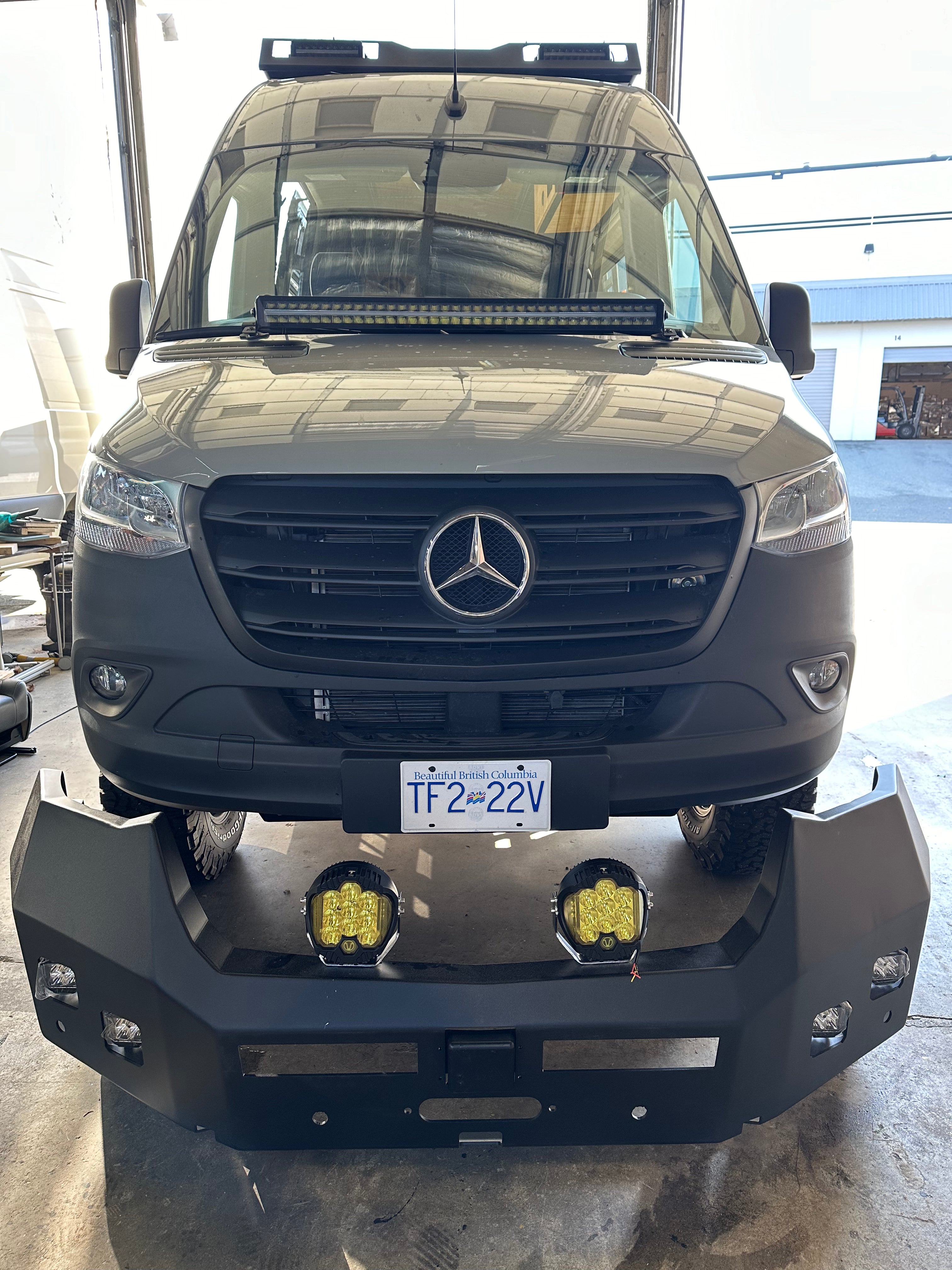 Mercedes Sprinter (ab 2019) Frontstoßstange ohne Bullenfänger | Backwood 