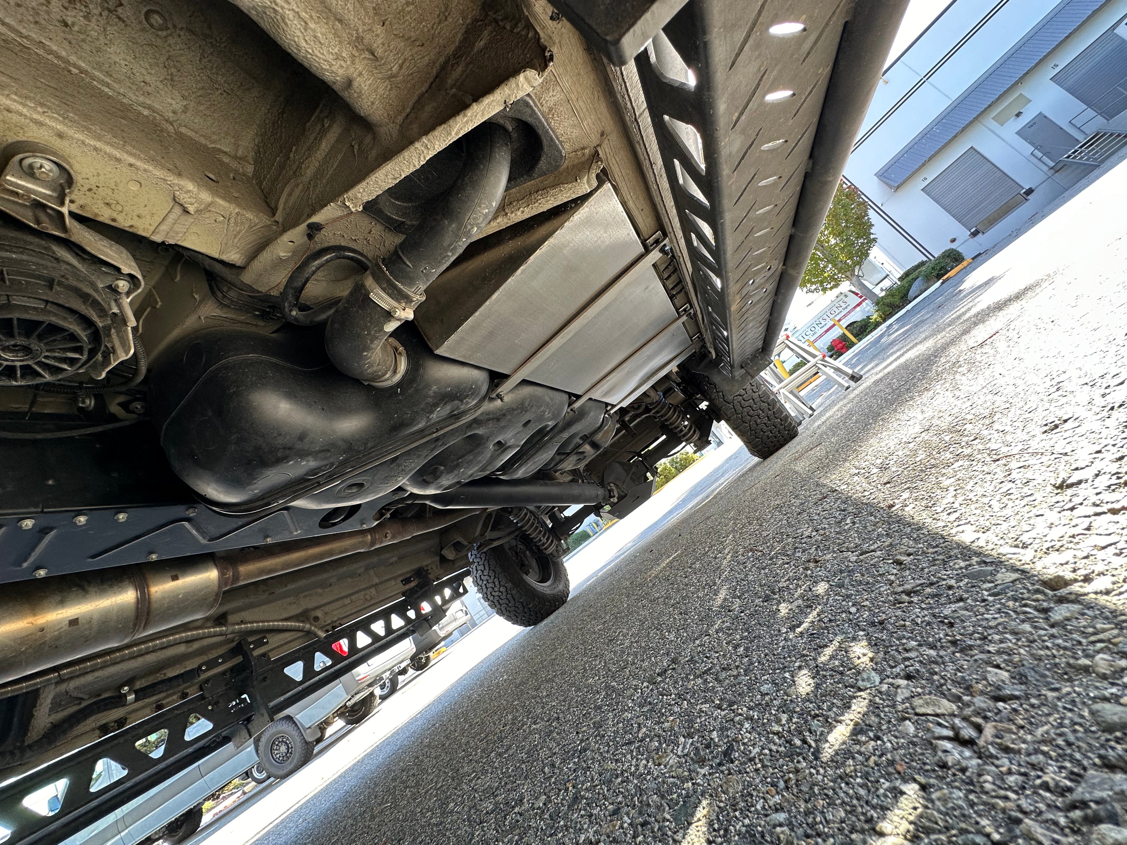 Sprinter Transit Unterflur-Wassertank aus Edelstahl, 22 Gallonen