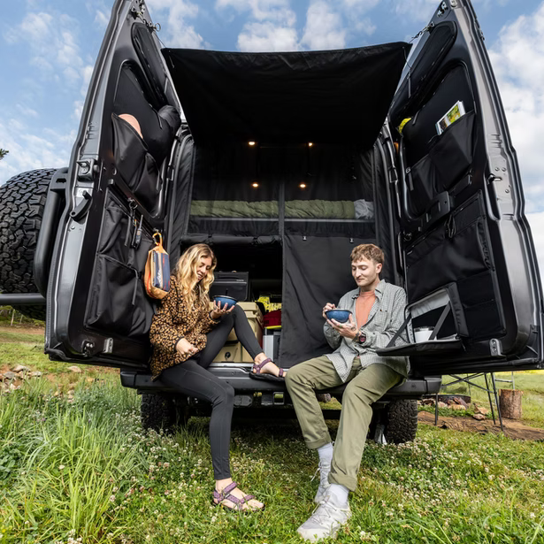 VanEssential Ram Promaster Untere Hecktür-Staufächer (Heck)