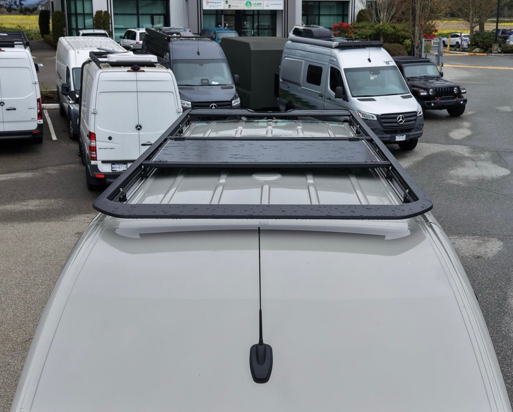 Roamlabx EDGE Dachträger – Flacher Dachträger für Sprinter 