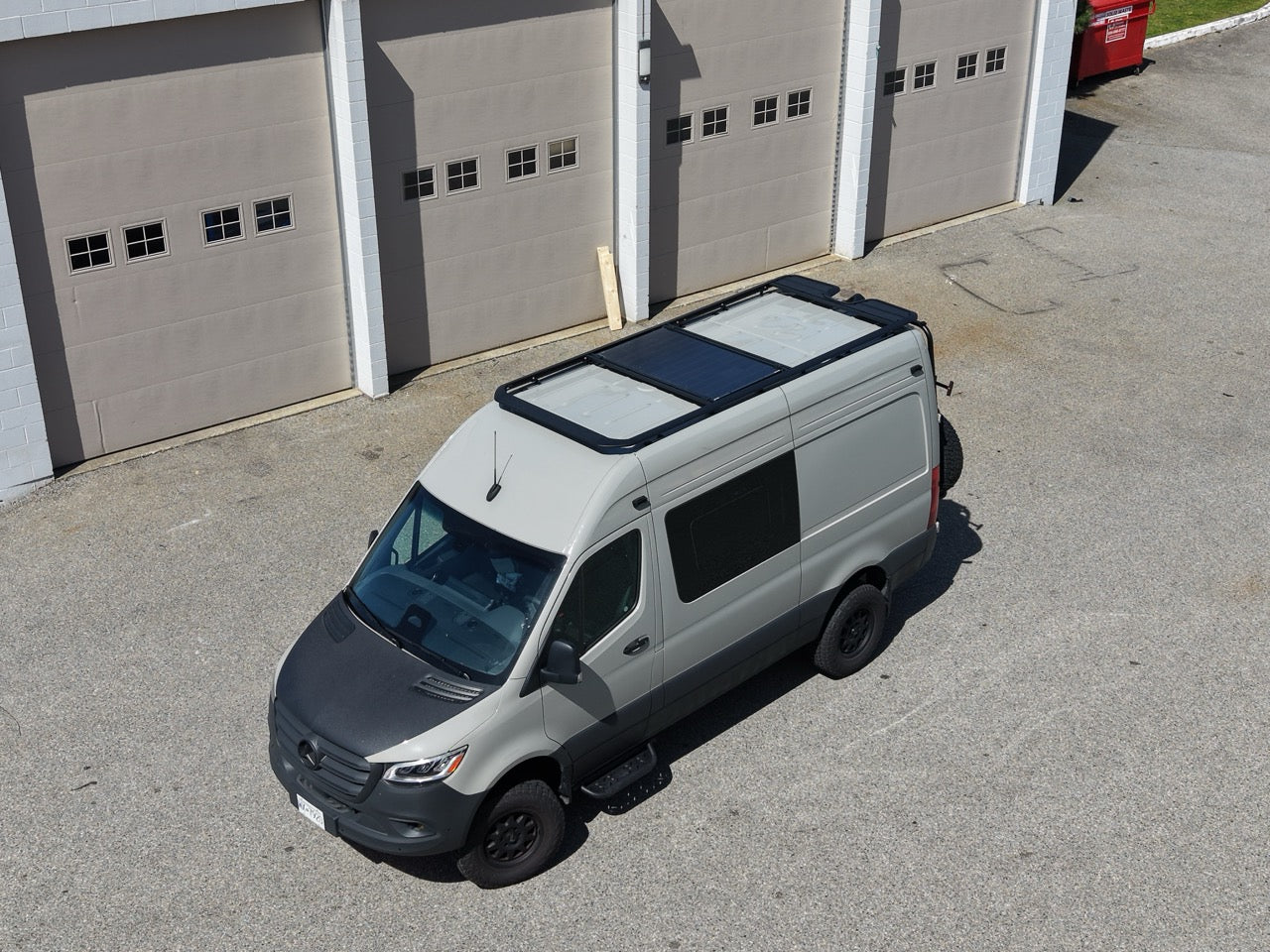 Roamlabx EDGE Dachträger – Flacher Dachträger für Sprinter 