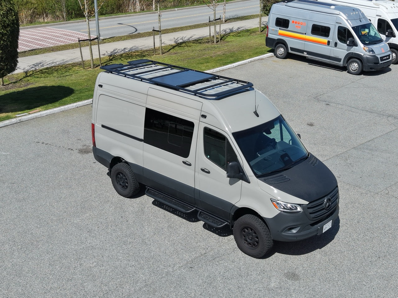 Roamlabx EDGE Dachträger – Flacher Dachträger für Sprinter 