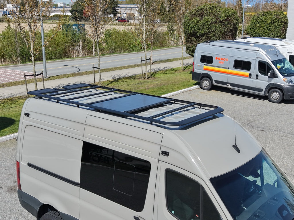 Roamlabx EDGE Dachträger – Flacher Dachträger für Sprinter 