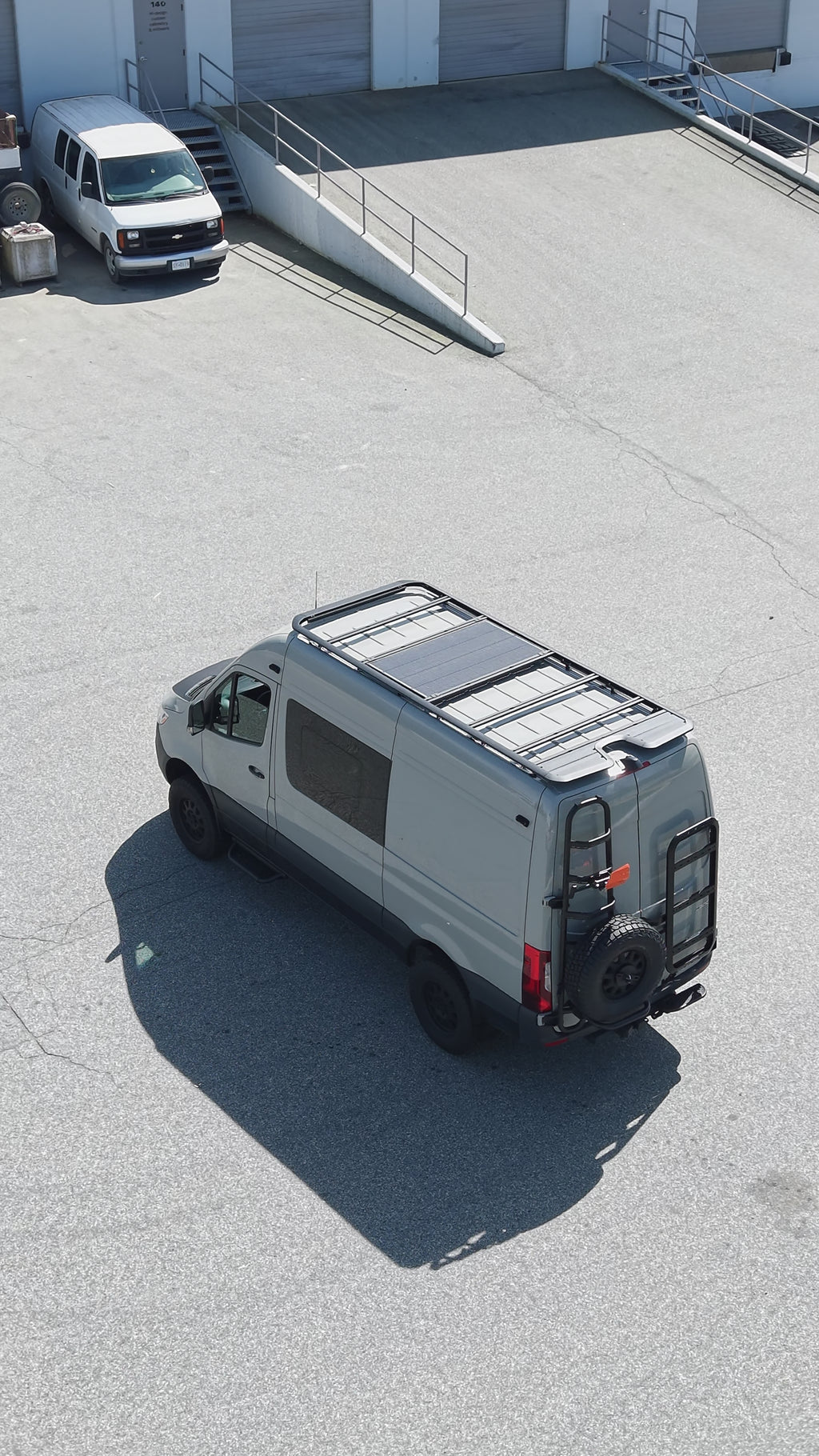Roamlabx EDGE Dachträger – Flacher Dachträger für Sprinter 